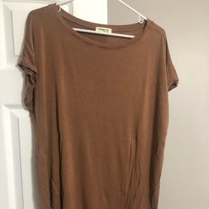 Brown t shirt